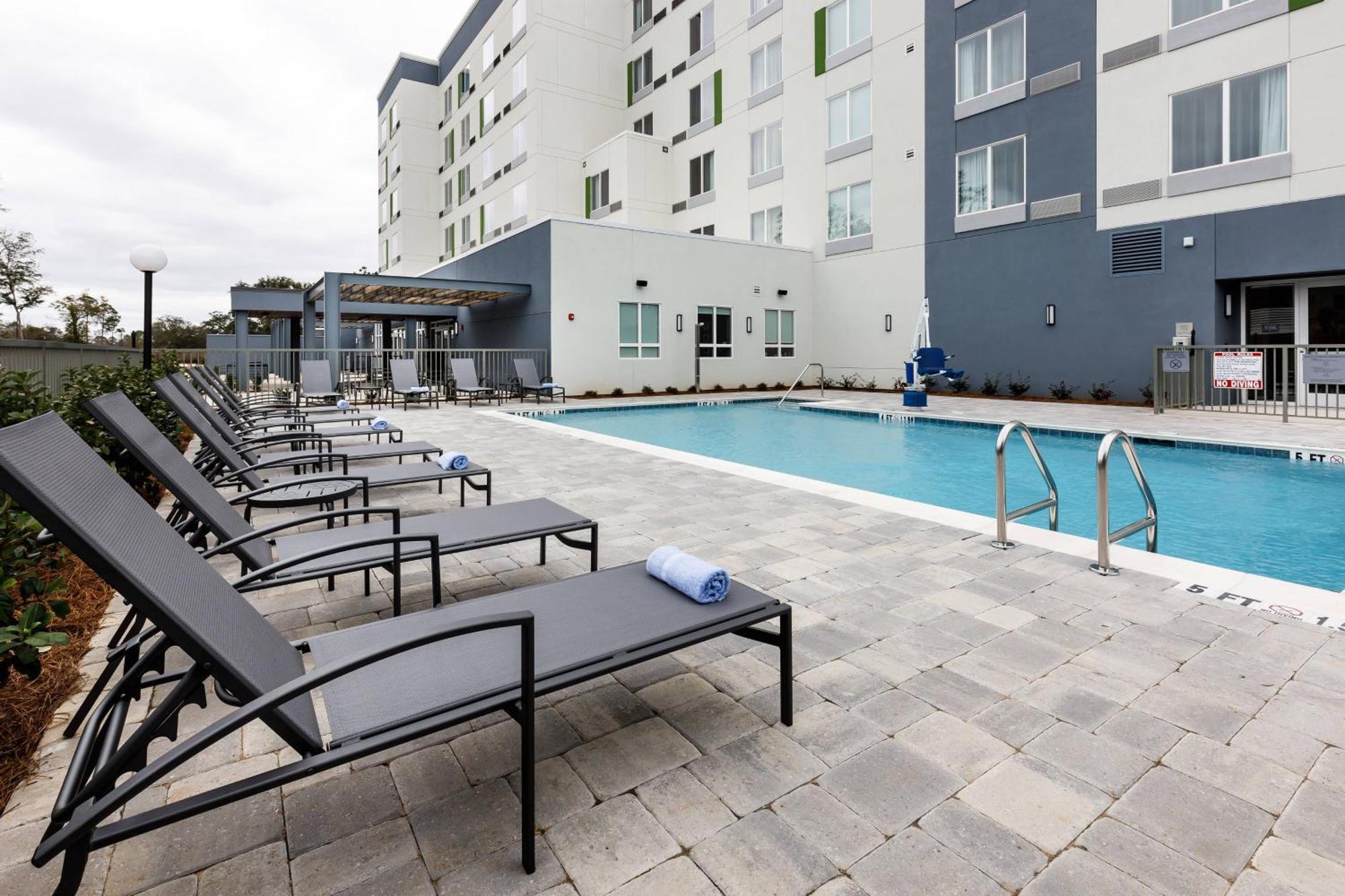 Courtyard By Marriott Pensacola I-10 West Hotel Eksteriør billede